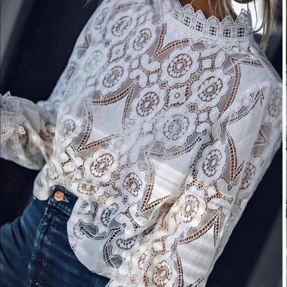 ZARA blouse that is sold out. Amazing on